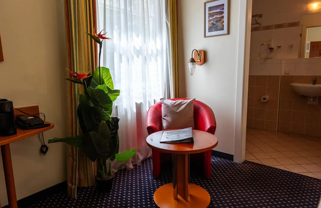 Suite Hotel 900 m zur Oper-1