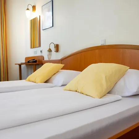 Suite Hotel 900 m zur Oper-2